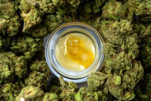 Live resin enhances modern cannabis experience with rich flavor